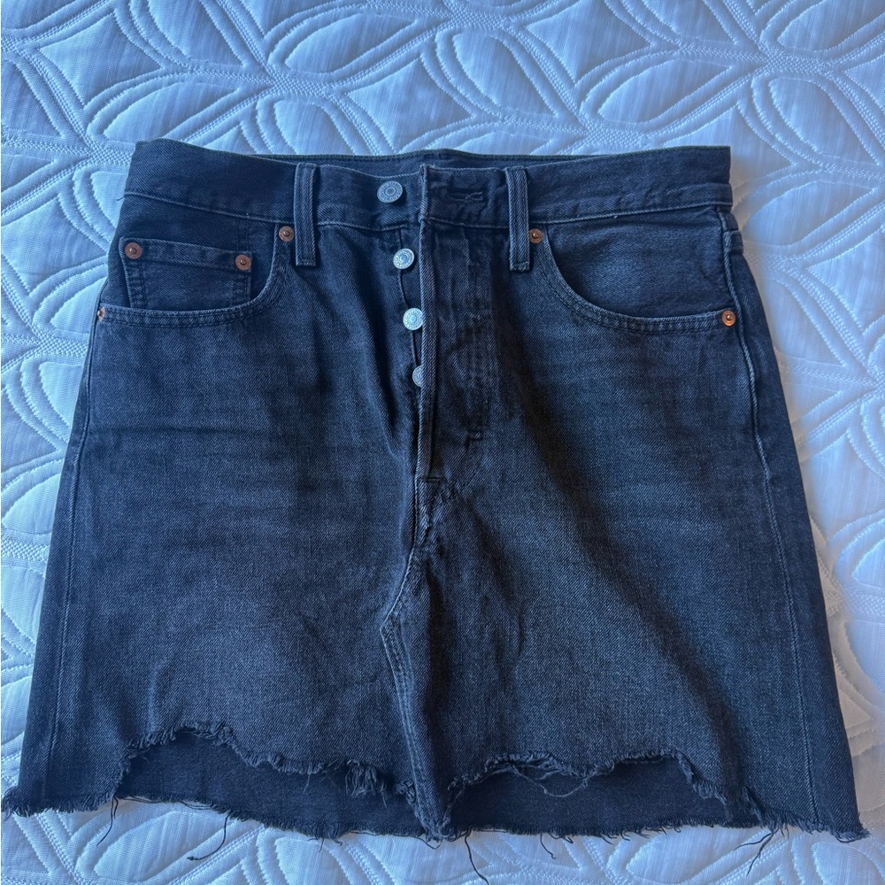 Levi's Black Frayed Hem Denim Skirt